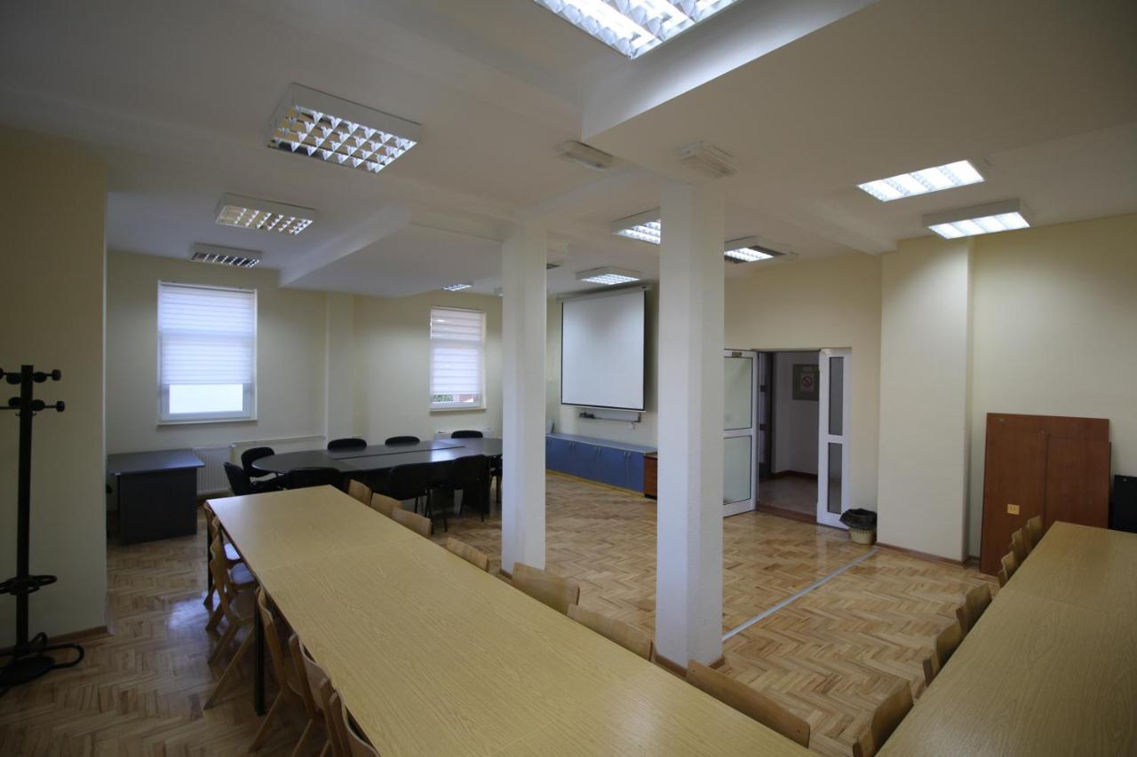 Hostel Teresianum Алексинац Экстерьер фото